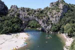 Panorama-Ardèche-01-web.jpg